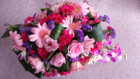 �A���e�B�[�N�|�b�g